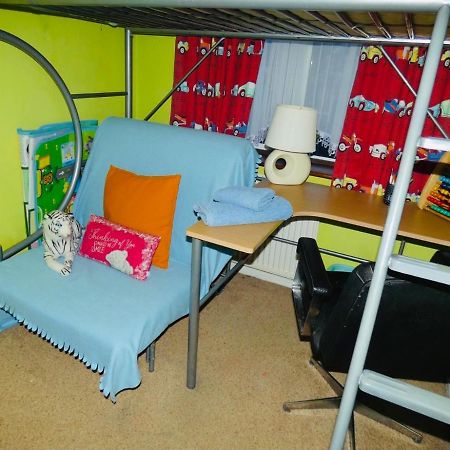 Spacious 3 Bed House With Parking & Good Transport South Norwood エクステリア 写真