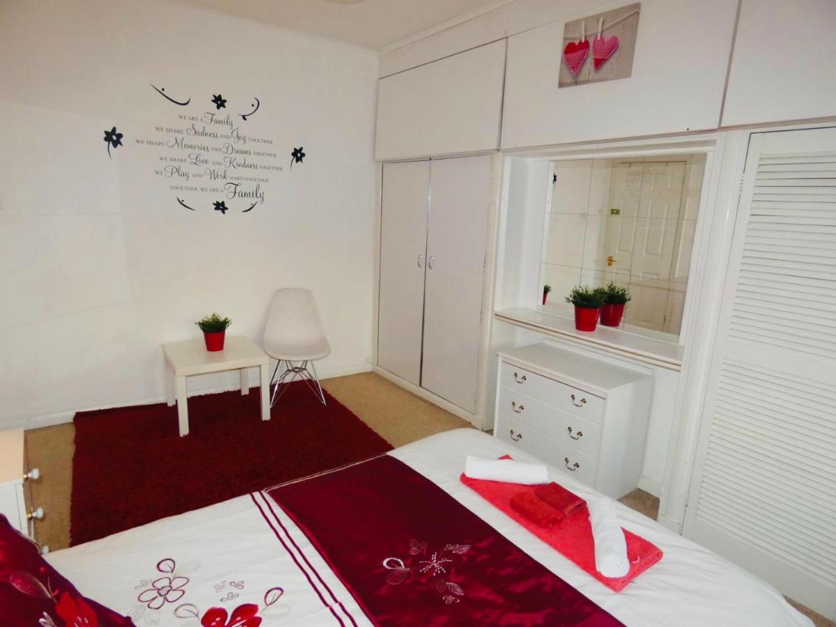 Spacious 3 Bed House With Parking & Good Transport South Norwood エクステリア 写真