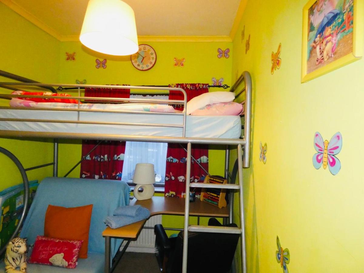 Spacious 3 Bed House With Parking & Good Transport South Norwood エクステリア 写真