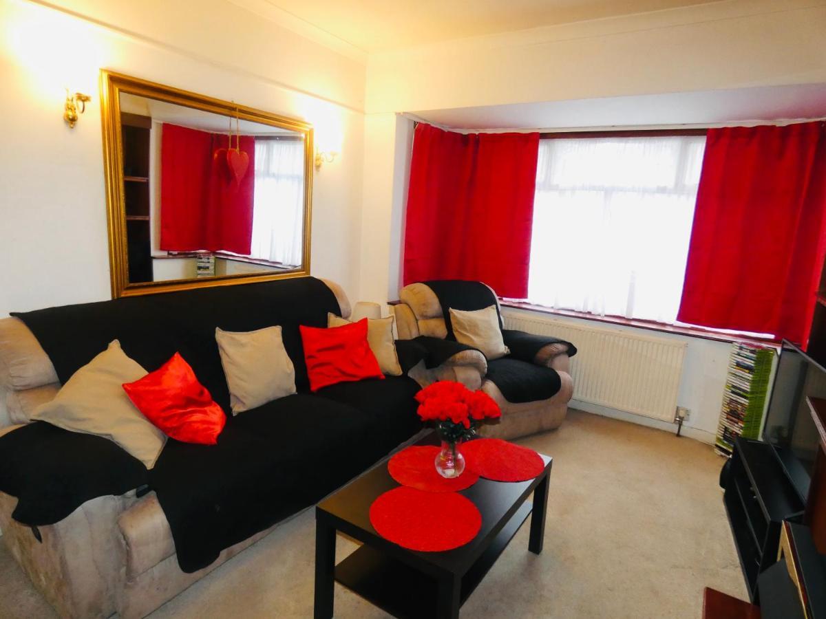 Spacious 3 Bed House With Parking & Good Transport South Norwood エクステリア 写真